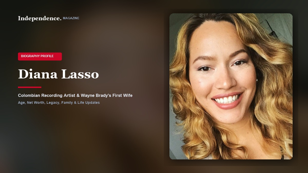 Diana Lasso, Colombian recording artist and vocalist, smiling during a contemporary creative portrait session.